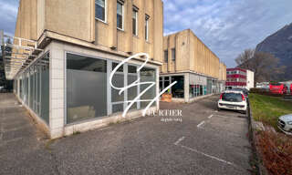 Commerce 5 Pièces 192 m² à vendre à Saint-Martin-le-Vinoux (38950)