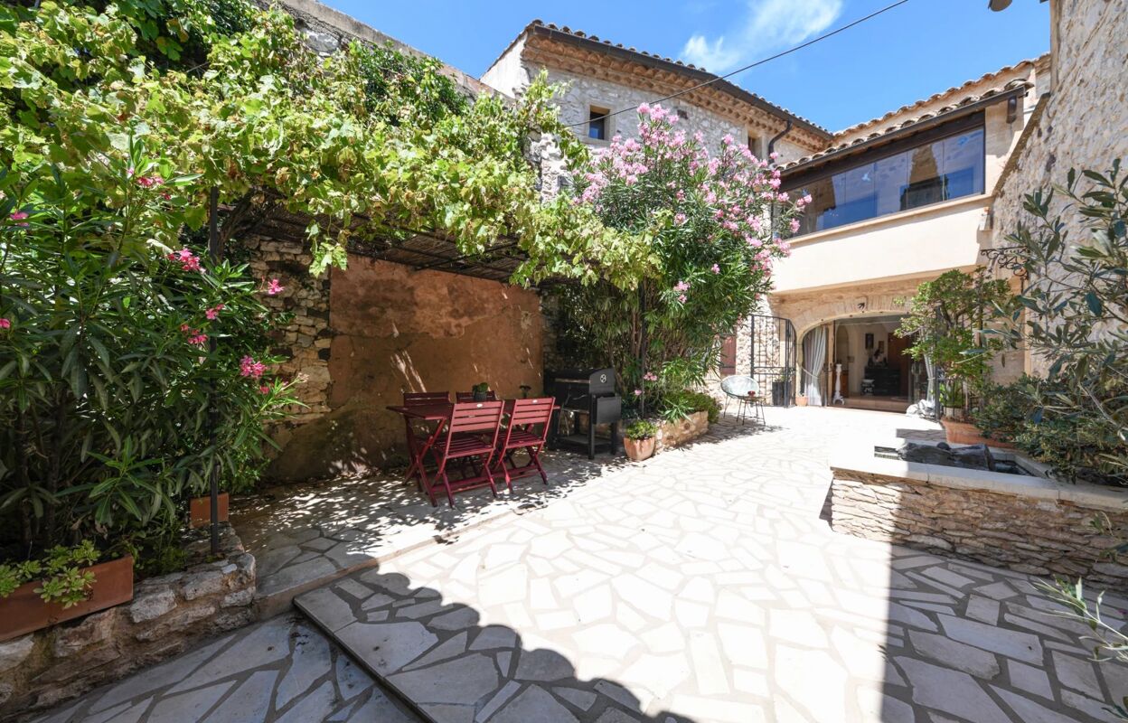 maison 11 pièces 300 m2 à vendre à Uzès (30700)