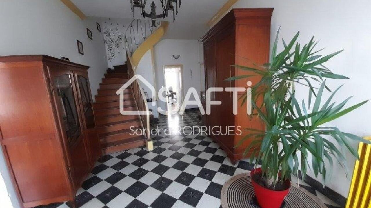 maison 9 pièces 295 m2 à vendre à Charmes (02800)