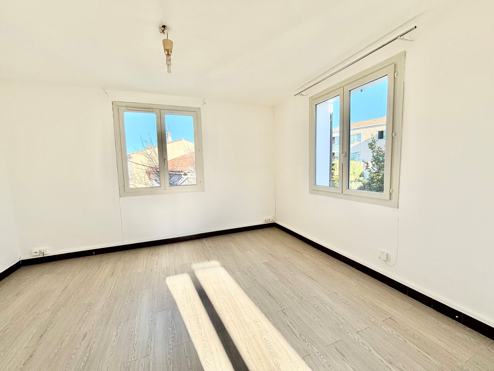 Appartement 3 pièces  à louer Roquefort-la-Bédoule 13830