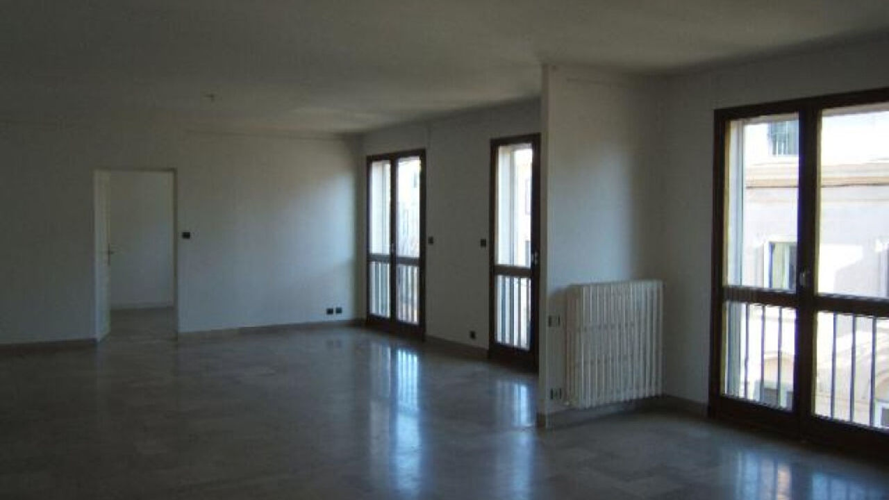 appartement 4 pièces 127 m2 à louer à Nîmes (30900)