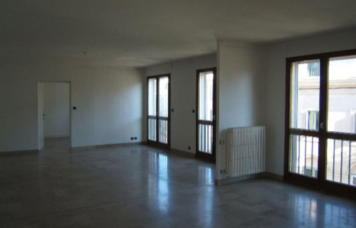 appartement 4 pièces 127 m2 à louer à Nîmes (30900)