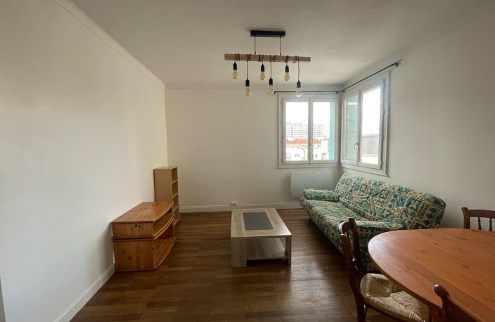 Location appartement 2 pièces 49 m² à Lyon 7 (69007) — photo 5