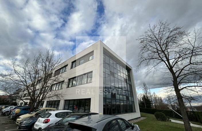BUREAUX à LOUER — photo 2