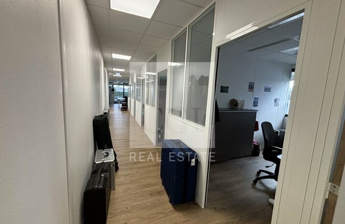 BUREAUX à LOUER — photo 5