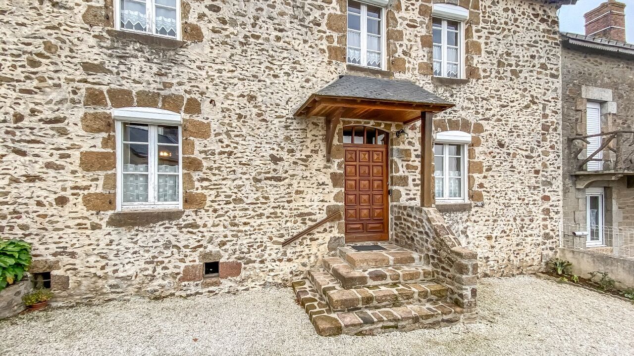 maison 5 pièces 106 m2 à vendre à Ernée (53500)