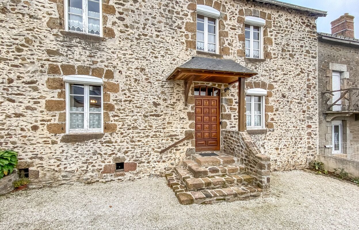 maison 5 pièces 106 m2 à vendre à Ernée (53500)