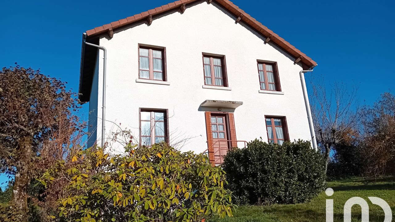 maison 5 pièces 99 m2 à vendre à Ladinhac (15120)