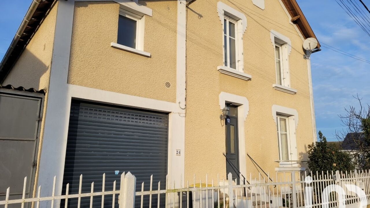 maison 5 pièces 122 m2 à vendre à Parthenay (79200)