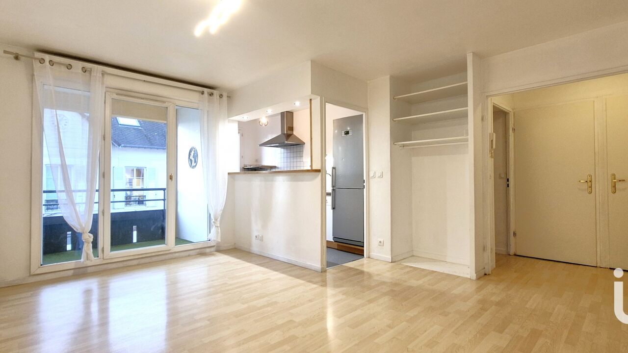 appartement 2 pièces 42 m2 à louer à Roissy-en-Brie (77680)