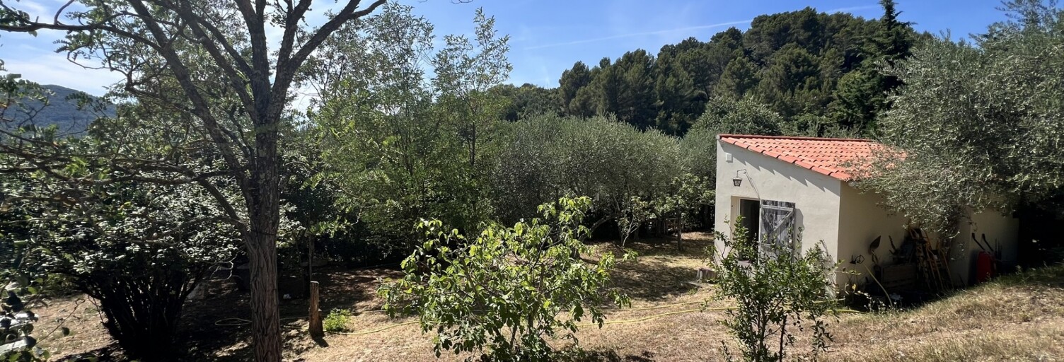 Terrain  950 m² à vendre à Signes (83870)