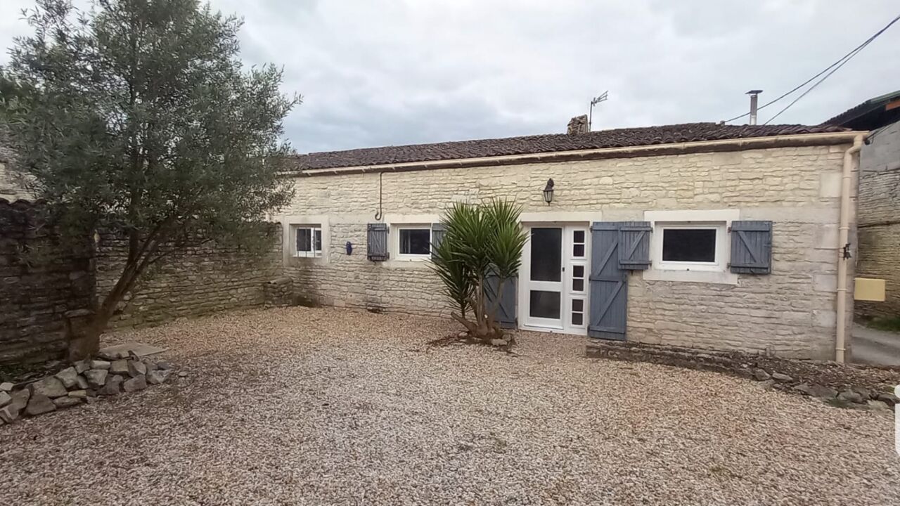 maison 3 pièces 81 m2 à vendre à Sainte-Sévère (16200)