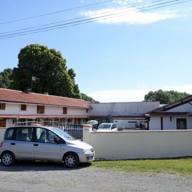 Maison 20 pièces 89000 €