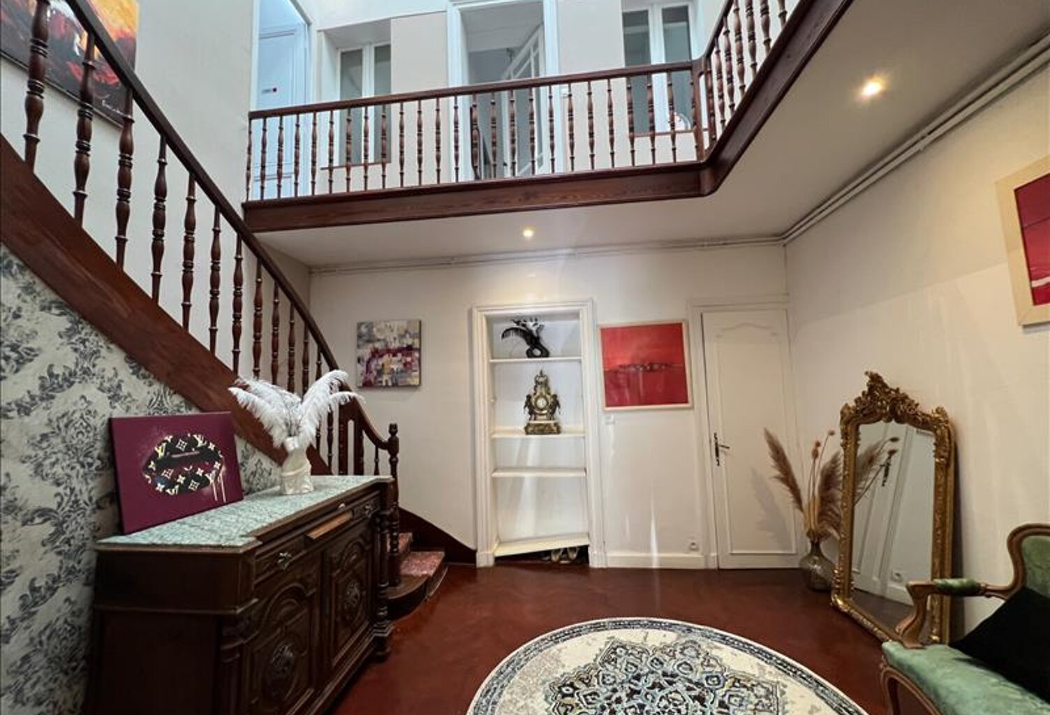 Maison de ville de 7 pièces principales — photo 1