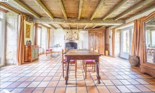 Maison 7 Pièces 175 m² à vendre à Surgères (17700)