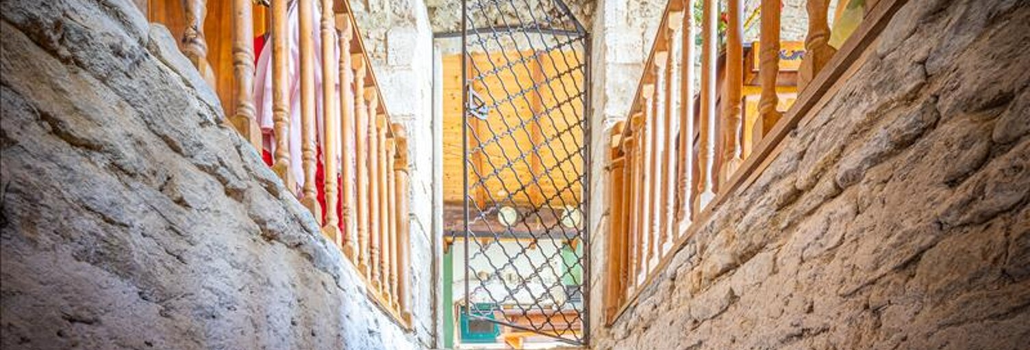 Maison 7 Pièces 175 m² à vendre à Surgères (17700)