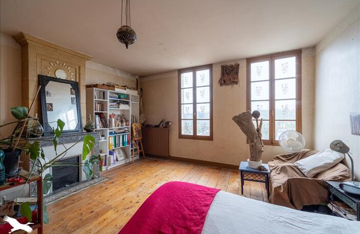 Vente maison 5 pièces 167 m² Pons (17800) — photo 2