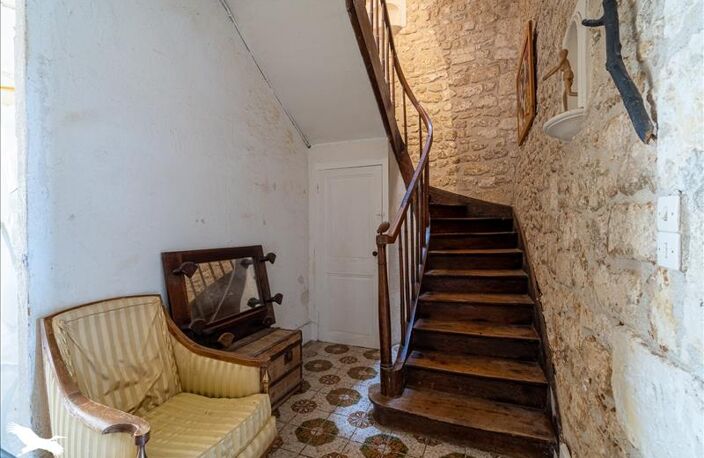 Vente maison 5 pièces 167 m² Pons (17800) — photo 3