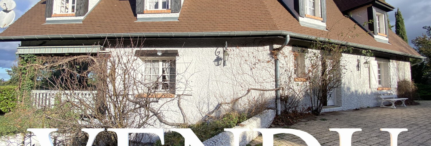 Maison 7 Pièces 241 m² à vendre à Commelle-Vernay (42120)