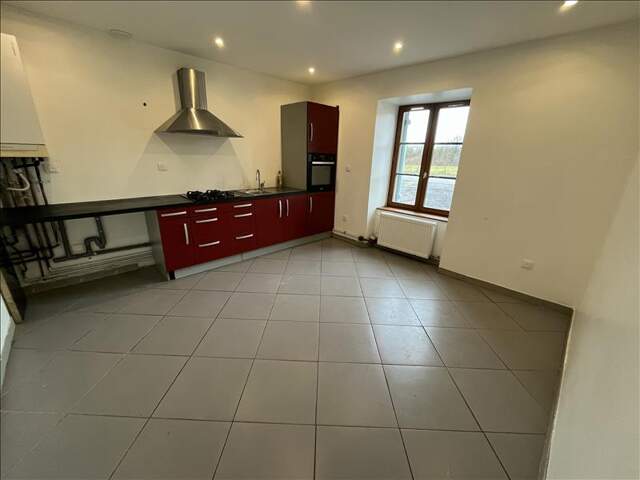 Maison de bourg de 5 pièces principales — photo du bien