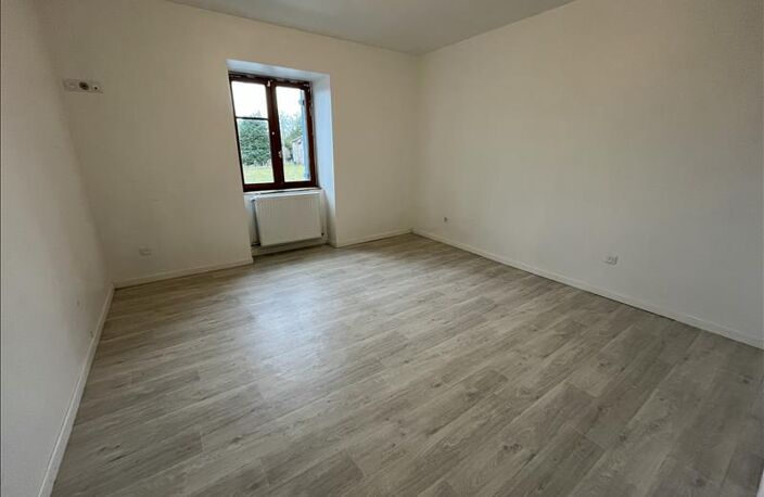 Maison de bourg de 5 pièces principales — photo 3