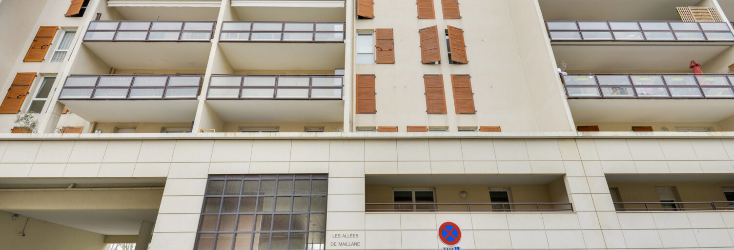 Garage  12 m² à louer à Marseille 8 (13008)