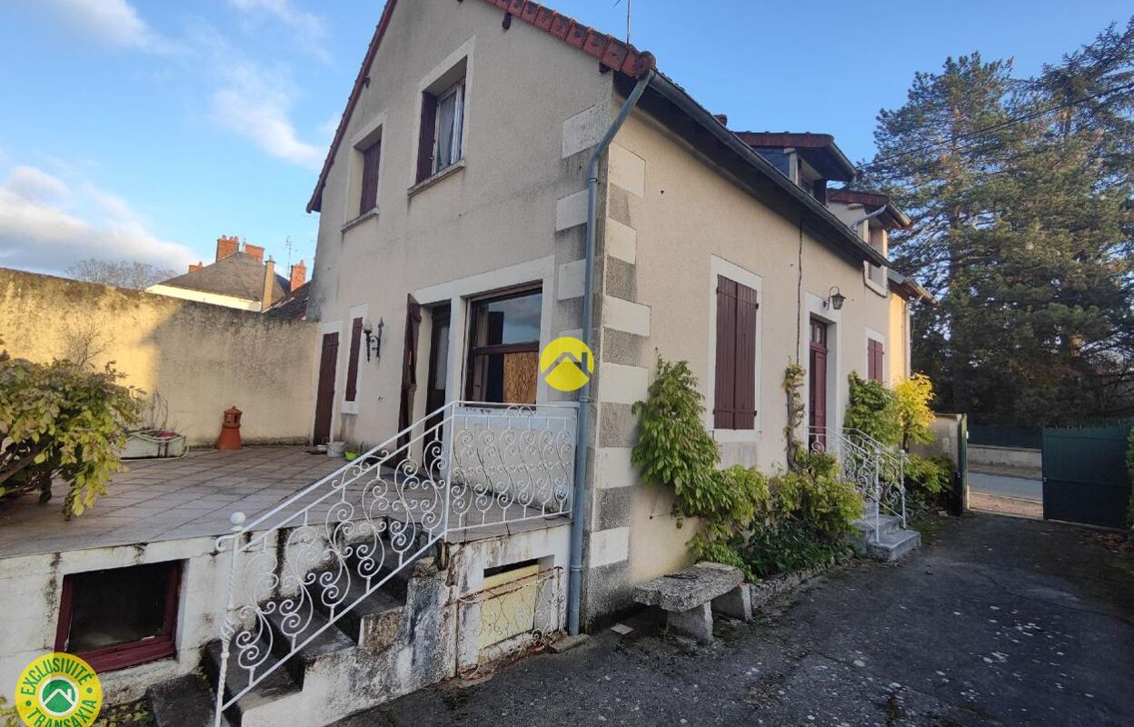 maison 7 pièces 135 m2 à vendre à La Guerche-sur-l'Aubois (18150)