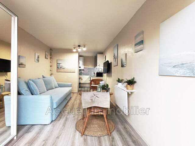 Studio rez-de-chaussée avec entrée indépendante, en excellent — photo du bien