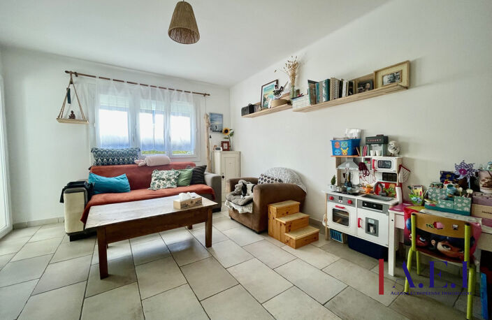 Bel appartement T3 entièrement rénové - vendu avec garage et — photo 3