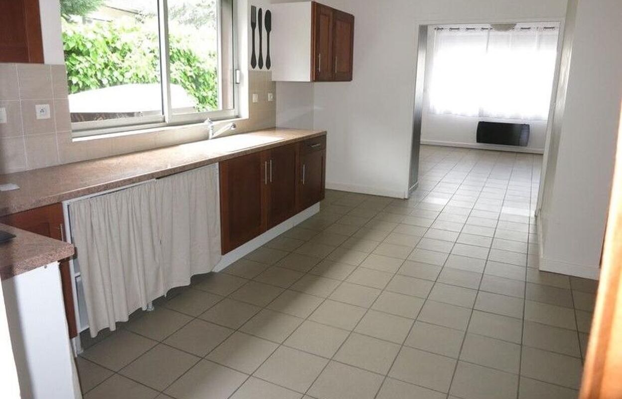 appartement 3 pièces 69 m2 à louer à Sainte-Consorce (69280)