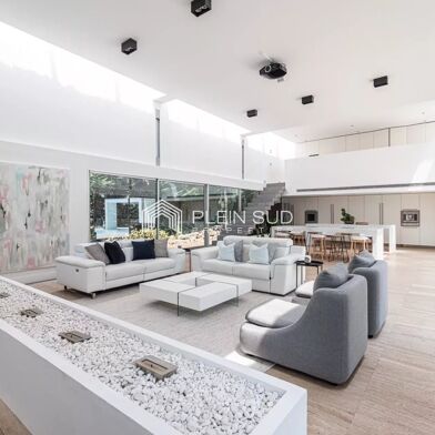 Maison 7 pièces 8800 €