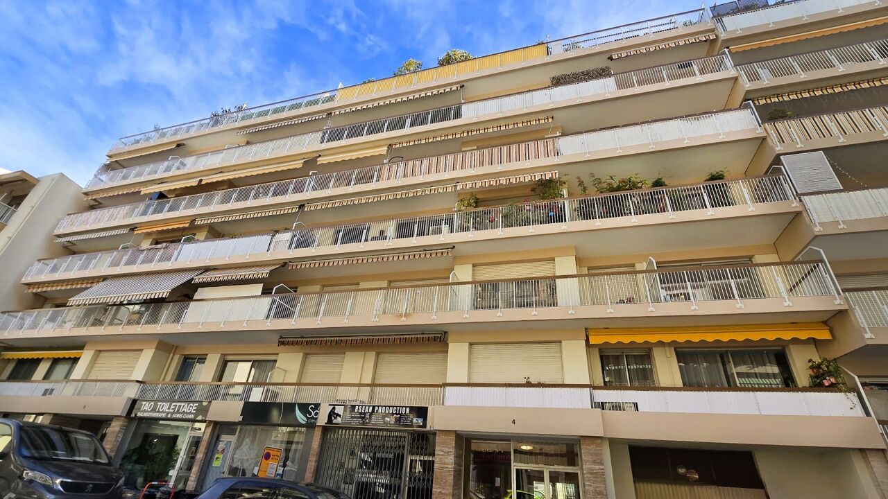 appartement 2 pièces 48 m2 à louer à Nice (06100)