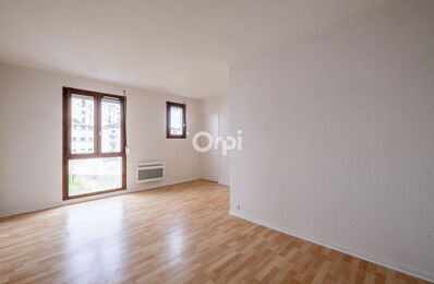 location appartement 400 € CC /mois à proximité de Saint-Just-le-Martel (87590)