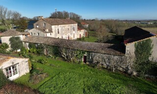 Maison 8 Pièces 432 m² à vendre à Champdeniers (79220)