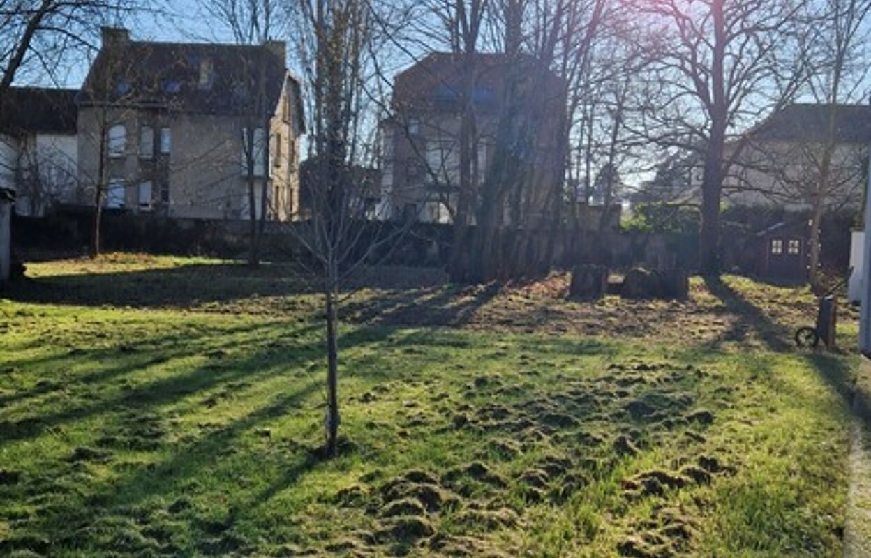 terrain  pièces 900 m2 à vendre à Metz (57050)