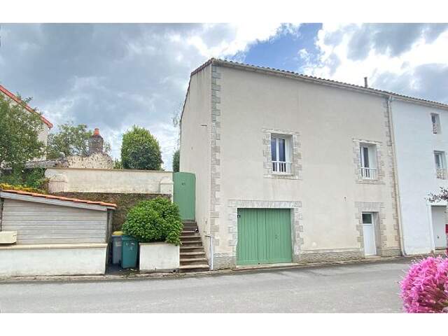 Maison de village - 118m ² — photo du bien