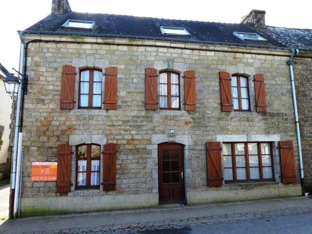 Maison en pierres — photo du bien