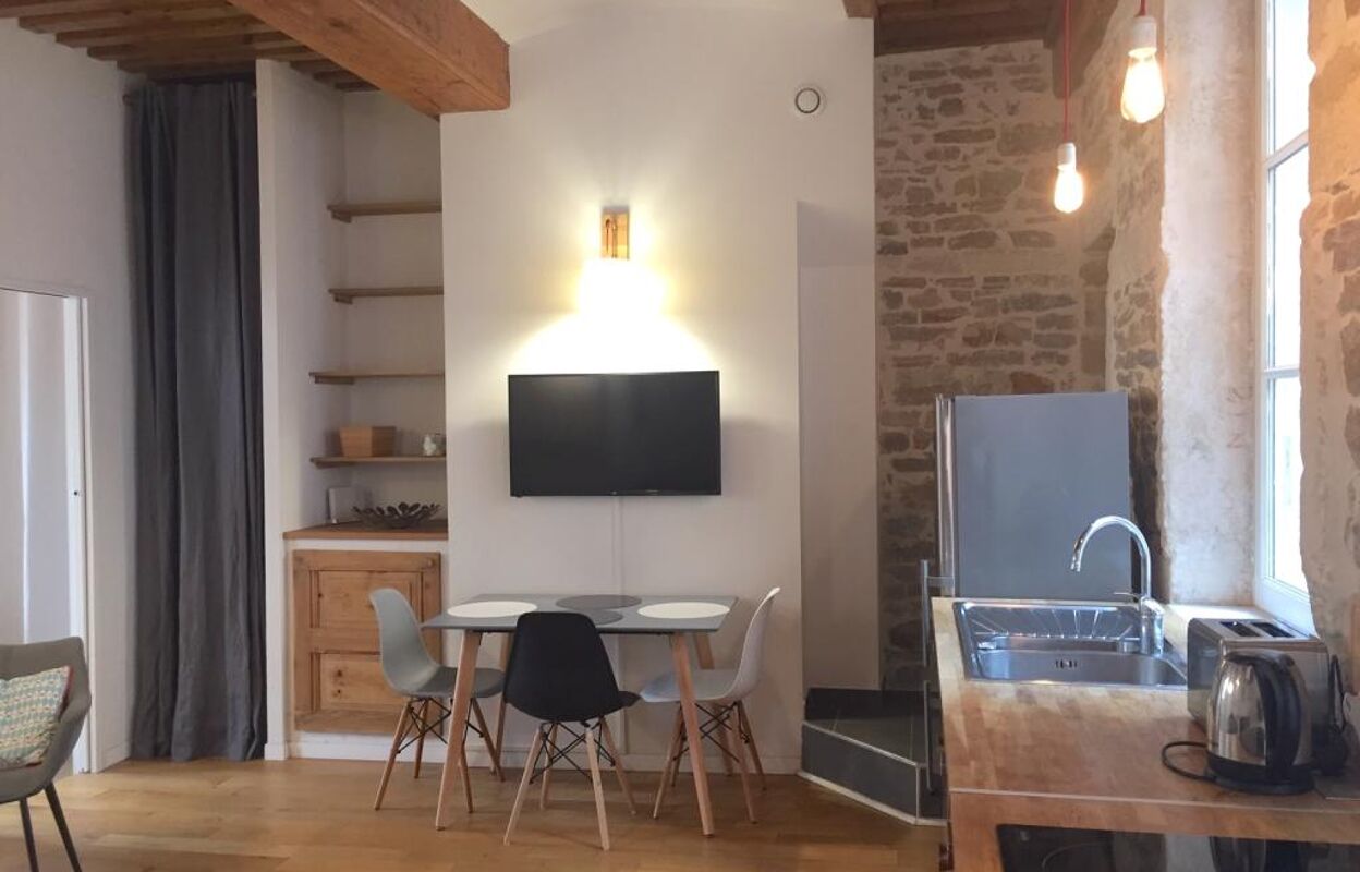 appartement 2 pièces 42 m2 à louer à Lyon 1 (69001)