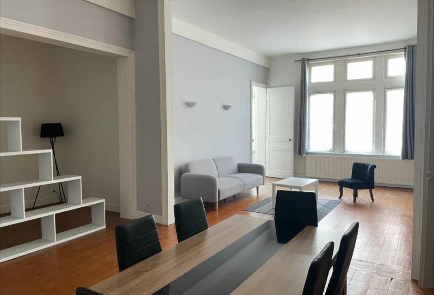 LILLE - Wazemmes - Charmant Type 2 bis d'environ 69m² — photo 1