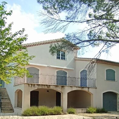 Maison 15 pièces 400000 €