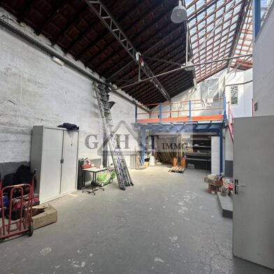 Local industriel 350 m²