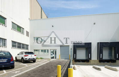 ENTREPOT LOGISTIQUE 1530M² A LOUER ROSNY — photo du bien