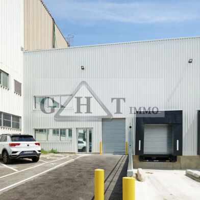 Local industriel  18233 €