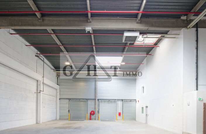 ENTREPOT LOGISTIQUE 1530M² A LOUER ROSNY — photo 5