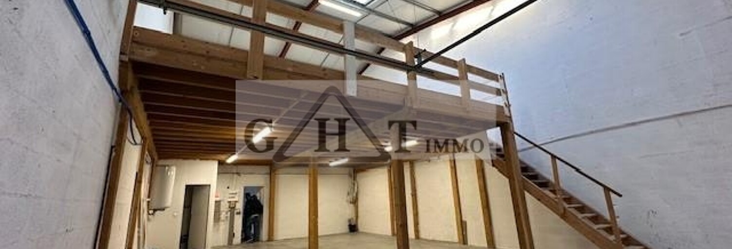 Local industriel  330 m² à louer à Évry-Courcouronnes (91000)