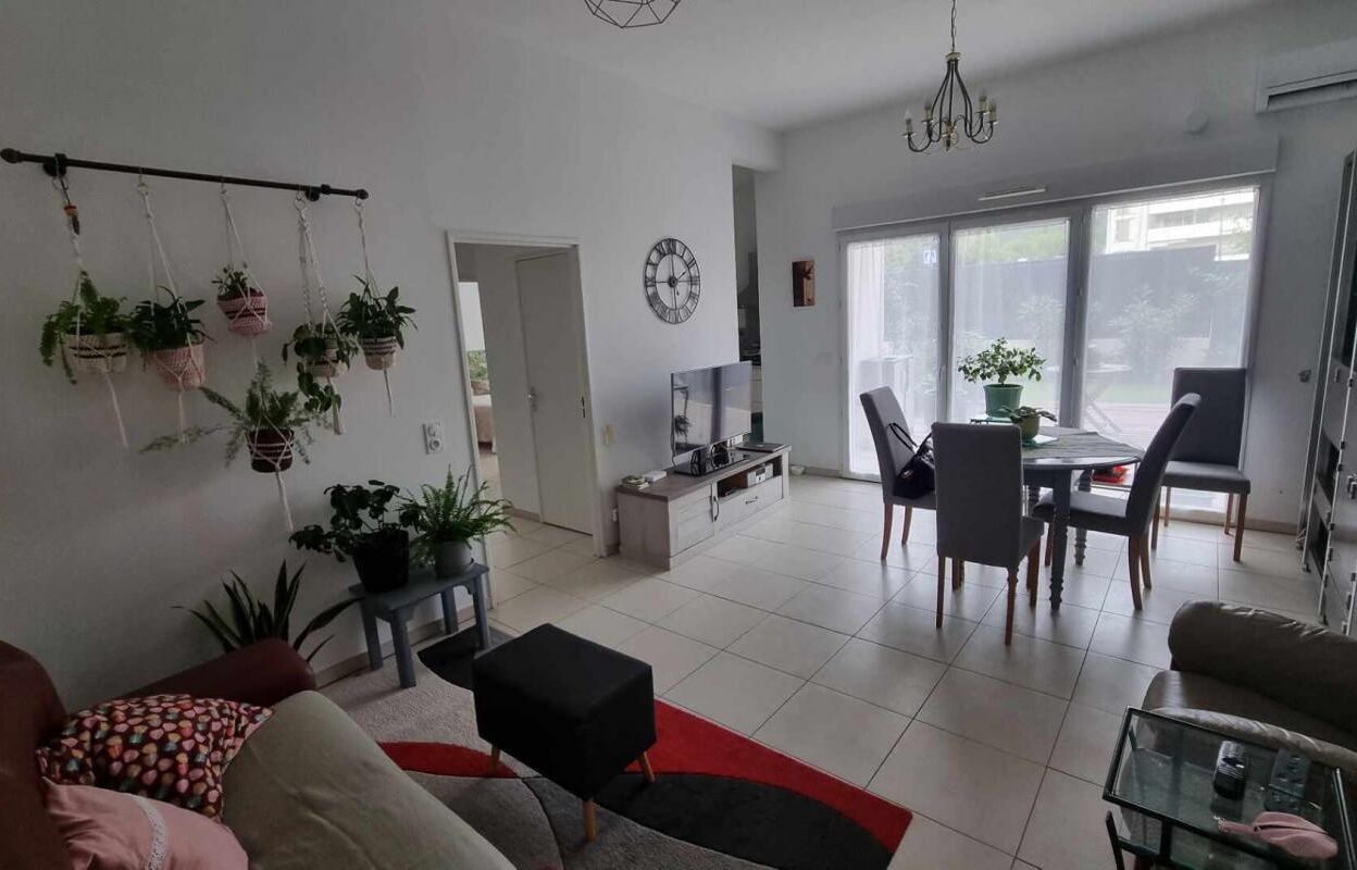 appartement 3 pièces 60 m2 à vendre à Cuges-les-Pins (13780)