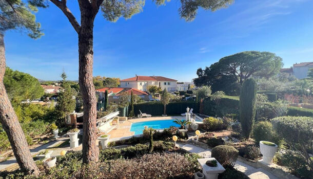 Villa / Maison 7 pièces  à vendre Fréjus 83600