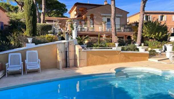 Villa / Maison 7 pièces  à vendre Fréjus 83600