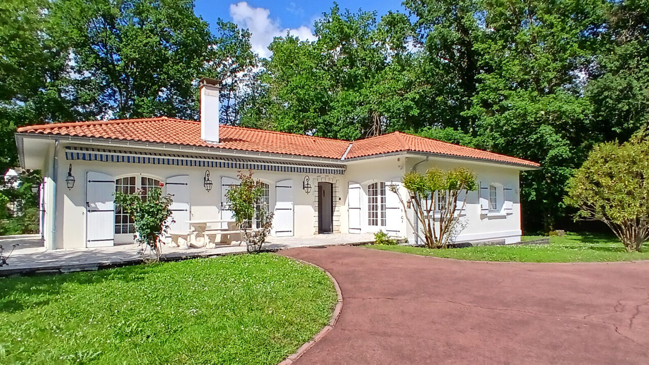 maison 6 pièces 210 m2 à vendre à Saint-Sulpice-de-Royan (17200)