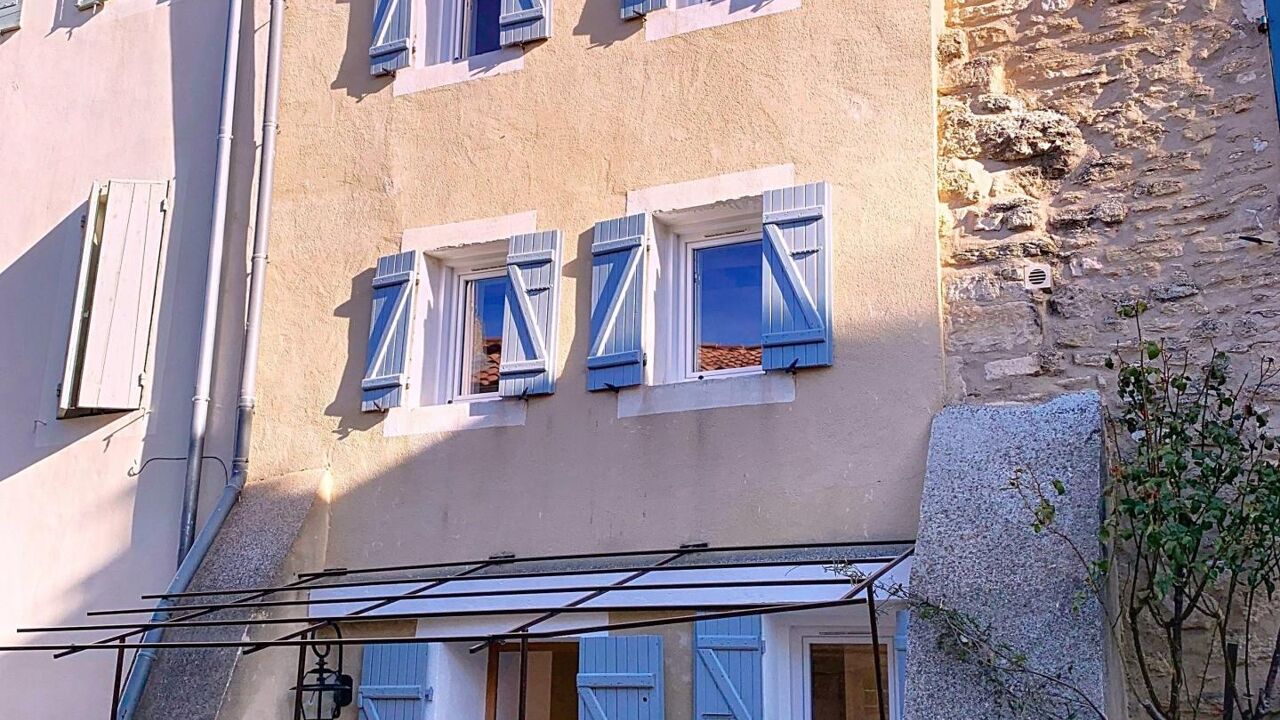 maison 6 pièces 145 m2 à vendre à La Roque-sur-Pernes (84210)